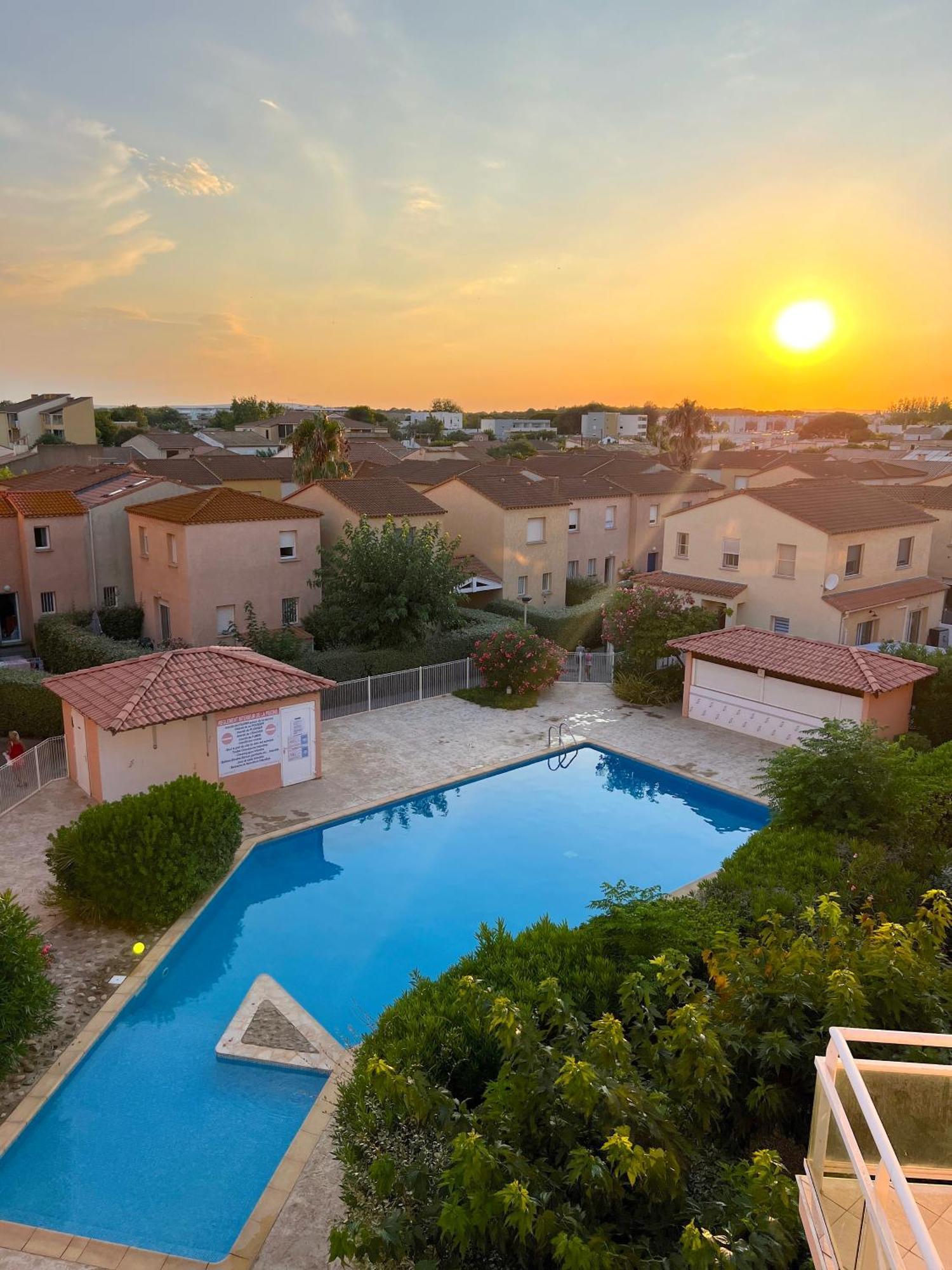 Maison Familiale Dans Le Domaine De La Avec Piscine Privee, A 200m De La *