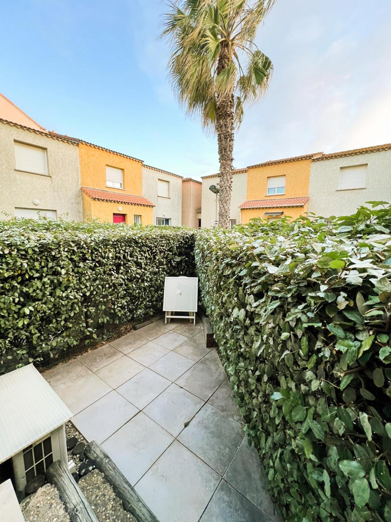 Hébergement de vacances Maison Familiale Dans Le Domaine De La Avec Piscine Privee, A 200m De La *
